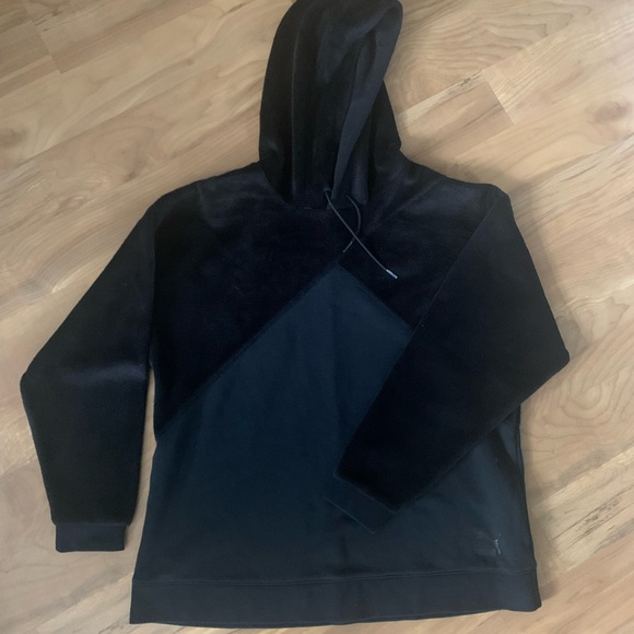 Oversized Velvety Hoodie: Puma - Picture 3 of 13